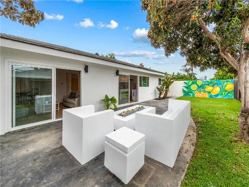 20692  Kelvin  , Huntington Beach, CA