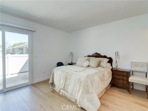 8933 Modesto 1216C Circle, Huntington Beach, CA