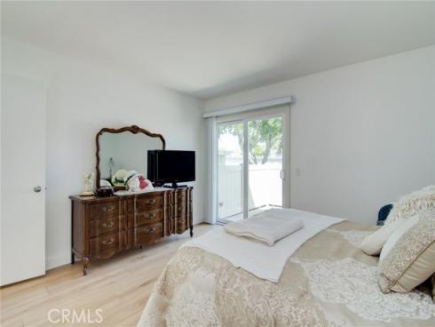 8933 Modesto 1216C Circle, Huntington Beach, CA