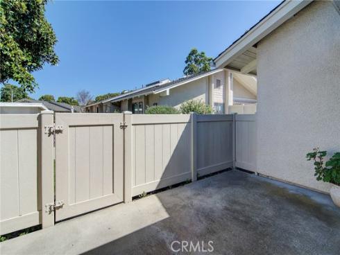 8933 Modesto 1216C Circle, Huntington Beach, CA