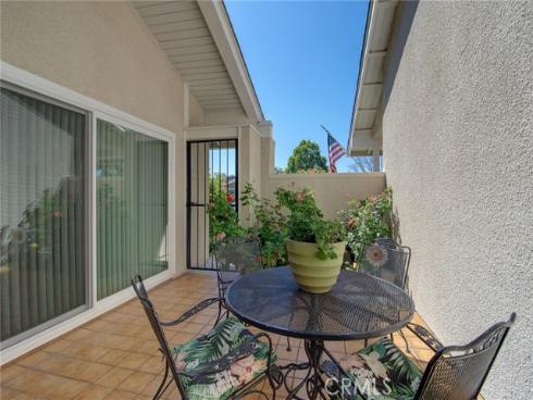 8933 Modesto 1216C Circle, Huntington Beach, CA