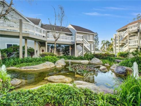 4682  Warner  C304  Avenue, Huntington Beach, CA