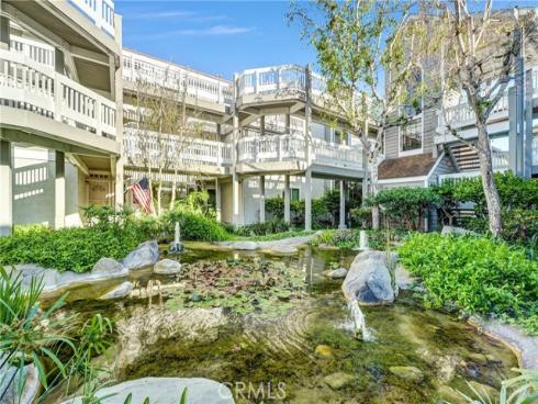 4682  Warner  C304  Avenue, Huntington Beach, CA