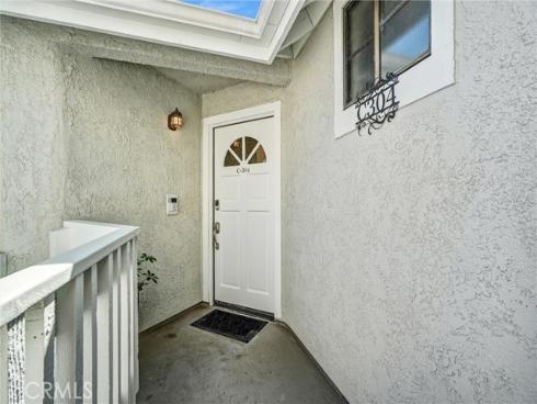 4682  Warner  C304  Avenue, Huntington Beach, CA