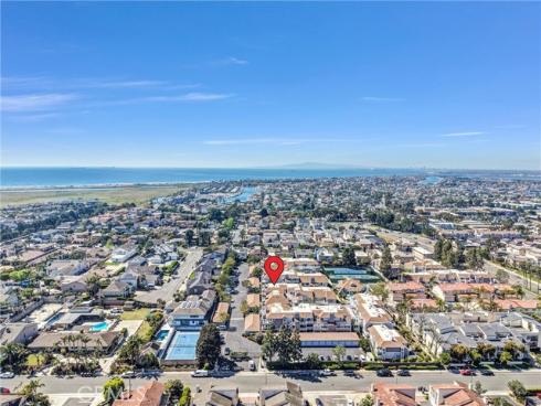 4682  Warner  C304  Avenue, Huntington Beach, CA