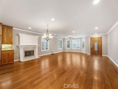 18452  Carnaby  , Huntington Beach, CA