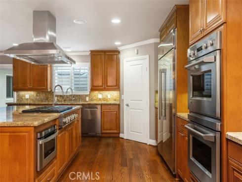 18452  Carnaby  , Huntington Beach, CA