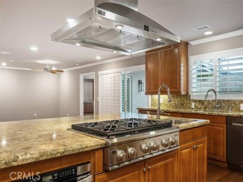 18452  Carnaby  , Huntington Beach, CA