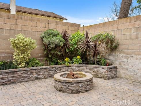 18452  Carnaby  , Huntington Beach, CA