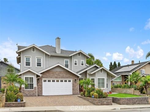 18452  Carnaby  , Huntington Beach, CA