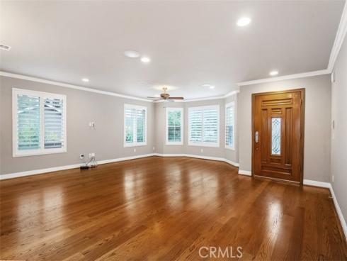 18452  Carnaby  , Huntington Beach, CA