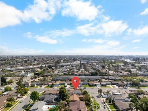 16551  Lucia   Lane, Huntington Beach, CA