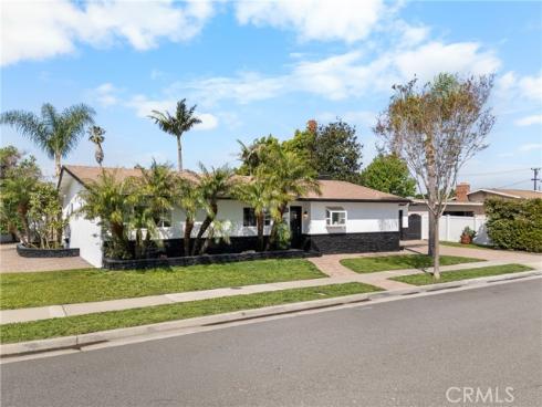 16551  Lucia   Lane, Huntington Beach, CA
