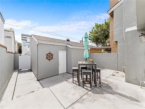 504  20th  , Huntington Beach, CA