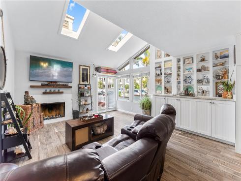 504  20th  , Huntington Beach, CA