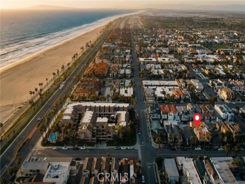 213  12th   Street, Huntington Beach, CA