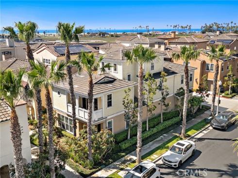 8238 Noelle Drive, Huntington Beach, CA