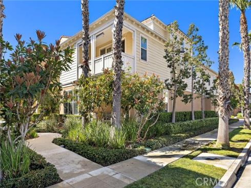 8238 Noelle Drive, Huntington Beach, CA