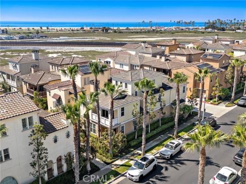 8238 Noelle Drive, Huntington Beach, CA