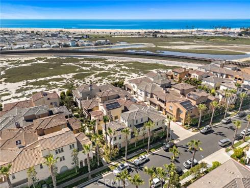 8238 Noelle Drive, Huntington Beach, CA