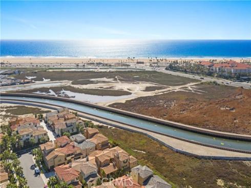 8238 Noelle Drive, Huntington Beach, CA