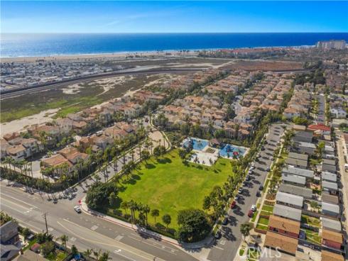 8238 Noelle Drive, Huntington Beach, CA