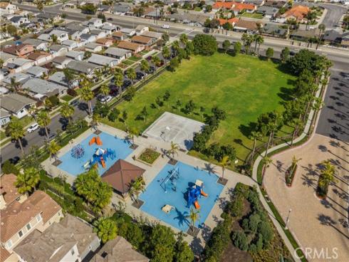 8238 Noelle Drive, Huntington Beach, CA