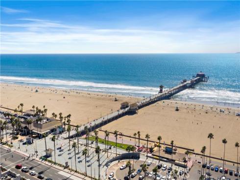 8238 Noelle Drive, Huntington Beach, CA