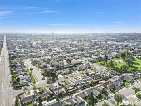 16572 Patricia Lane, Huntington Beach, CA