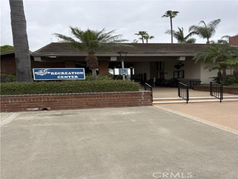 8777  Coral Springs  11H  Court, Huntington Beach, CA