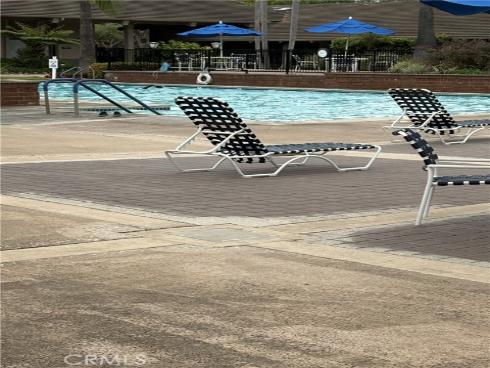 8777  Coral Springs  11H  Court, Huntington Beach, CA