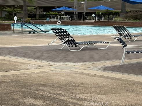 8777  Coral Springs  11H  Court, Huntington Beach, CA