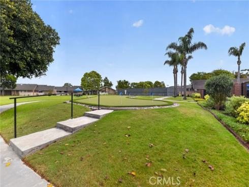8777  Coral Springs  11H  Court, Huntington Beach, CA