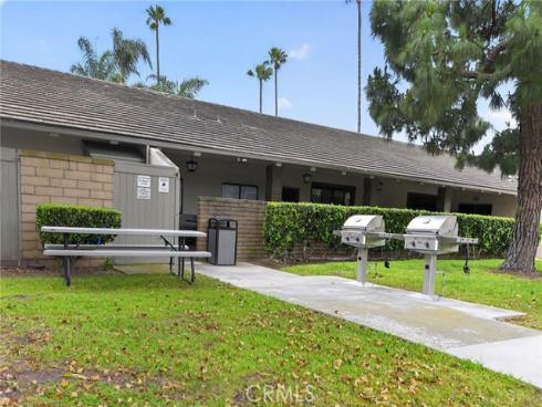 8777  Coral Springs  11H  Court, Huntington Beach, CA