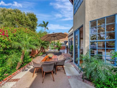 6095  Greenbrier   Drive, Huntington Beach, CA