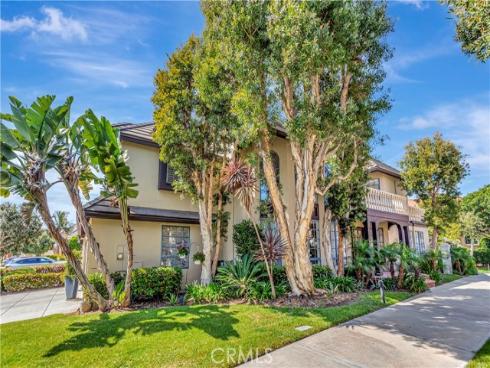 6095  Greenbrier   Drive, Huntington Beach, CA