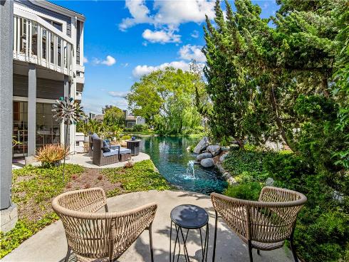 8192  Sandcove Cir  106 , Huntington Beach, CA