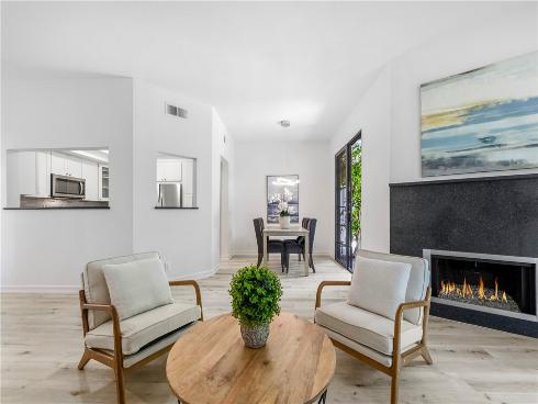 8192  Sandcove Cir  106 , Huntington Beach, CA