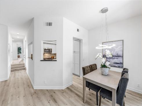 8192  Sandcove Cir  106 , Huntington Beach, CA