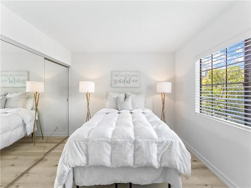 8192  Sandcove Cir  106 , Huntington Beach, CA