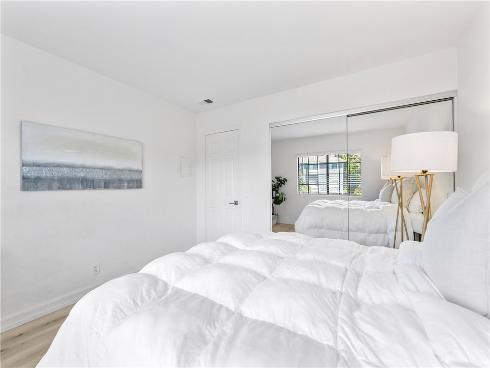 8192  Sandcove Cir  106 , Huntington Beach, CA