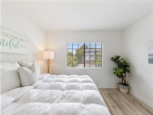 8192  Sandcove Cir  106 , Huntington Beach, CA