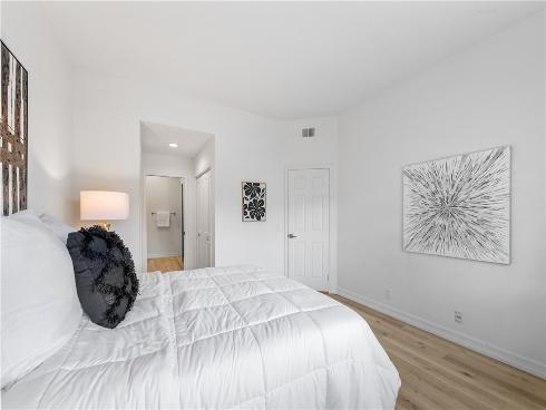 8192  Sandcove Cir  106 , Huntington Beach, CA