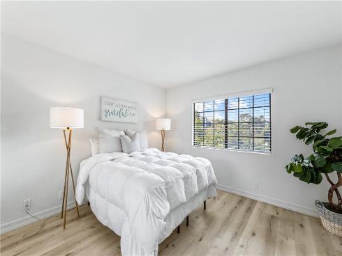 8192  Sandcove Cir  106 , Huntington Beach, CA