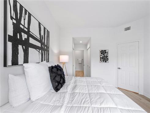 8192  Sandcove Cir  106 , Huntington Beach, CA