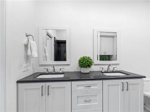 8192  Sandcove Cir  106 , Huntington Beach, CA