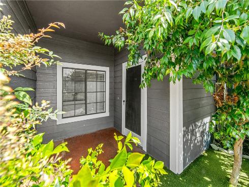 8192  Sandcove Cir  106 , Huntington Beach, CA