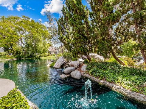 8192  Sandcove Cir  106 , Huntington Beach, CA