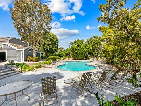 8192  Sandcove Cir  106 , Huntington Beach, CA