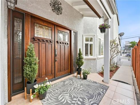 219  Memphis Ave  , Huntington Beach, CA